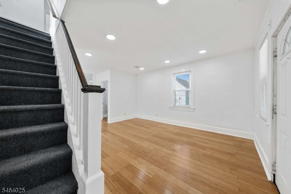 704 W Lake Ave, Rahway City, NJ 07065 — photo 5