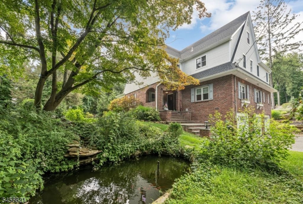 206 Long Hill Rd, Oakland Boro, NJ 07436 — exterior