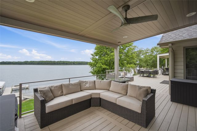 5220 Panorama Point, Panora, IA 50216