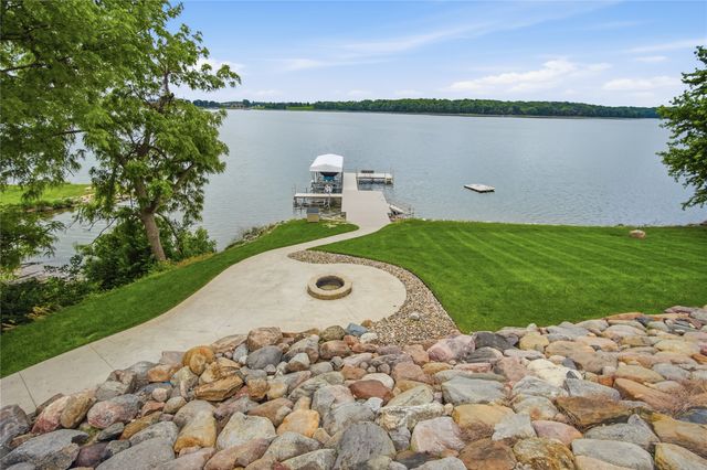 5220 Panorama Point, Panora, IA 50216