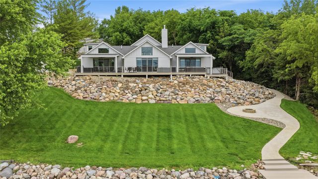 5220 Panorama Point, Panora, IA 50216