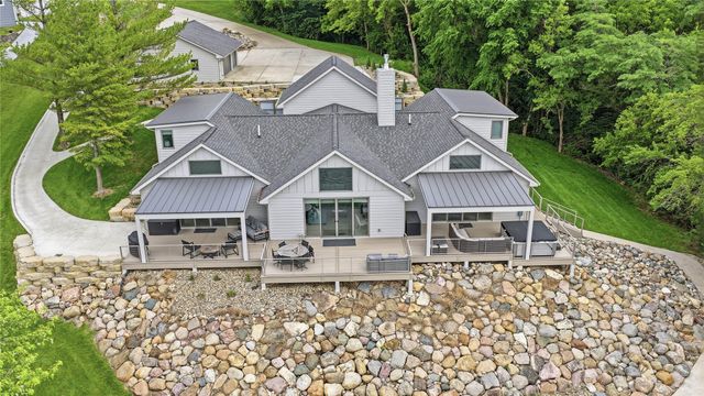 5220 Panorama Point, Panora, IA 50216