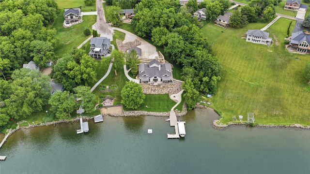 5220 Panorama Point, Panora, IA 50216
