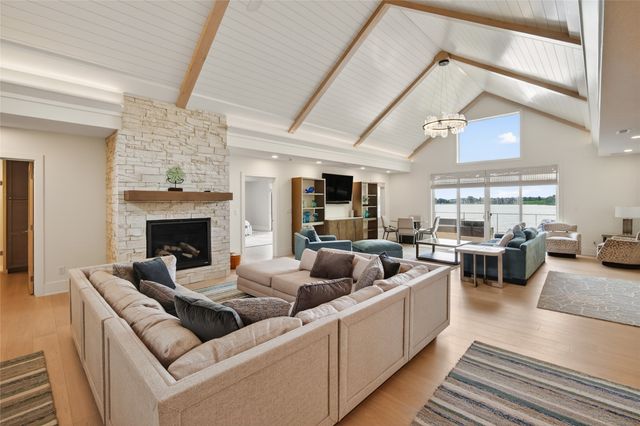 5220 Panorama Point, Panora, IA 50216