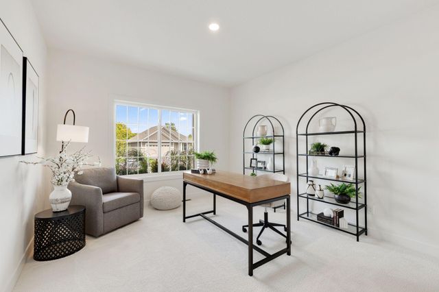 17787 Ellsworth Drive, Lakeville, MN 55024