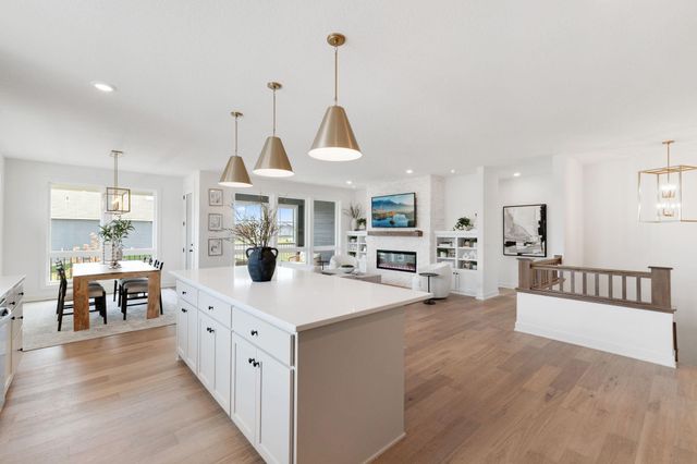 17787 Ellsworth Drive, Lakeville, MN 55024