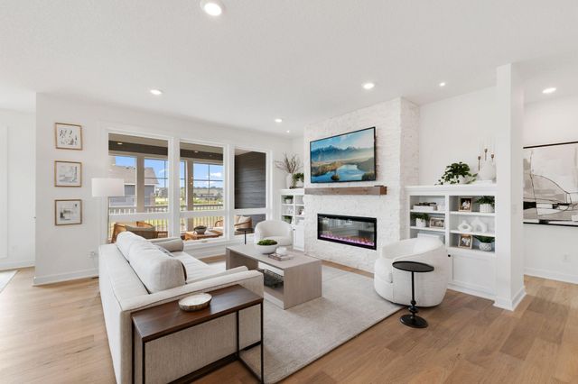 17787 Ellsworth Drive, Lakeville, MN 55024