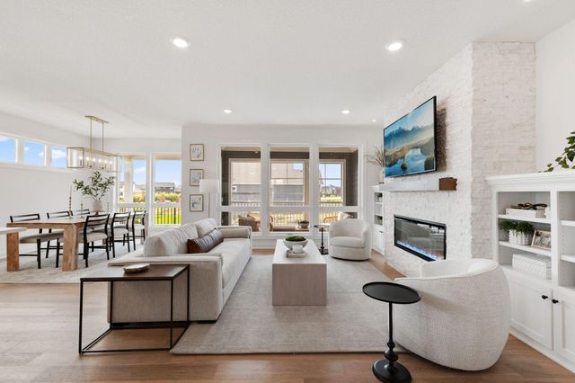 17787 Ellsworth Drive, Lakeville, MN 55024