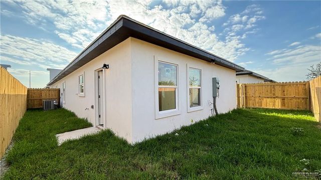 3108 Links Drive 2, Edinburg, TX 78542