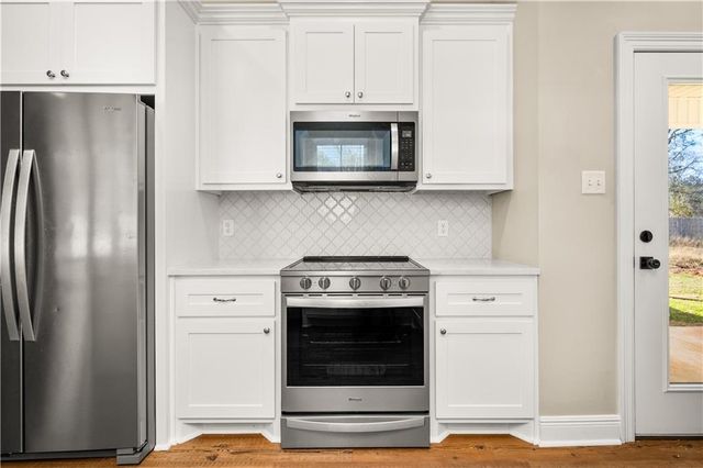 318 WALKER GRAVEL PIT Road, Dry Prong, LA 71423