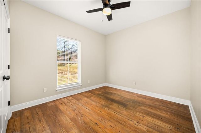 318 WALKER GRAVEL PIT Road, Dry Prong, LA 71423