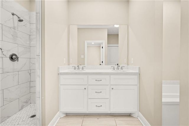 318 WALKER GRAVEL PIT Road, Dry Prong, LA 71423