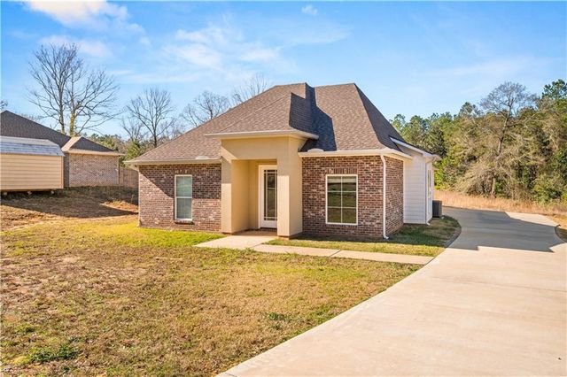 318 WALKER GRAVEL PIT Road, Dry Prong, LA 71423