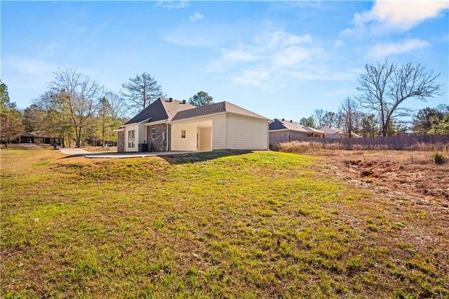 318 WALKER GRAVEL PIT Road, Dry Prong, LA 71423