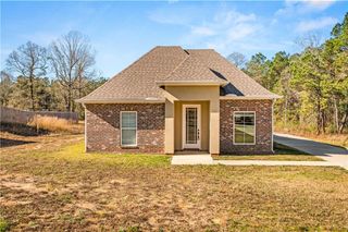 318 WALKER GRAVEL PIT Road, Dry Prong, LA 71423