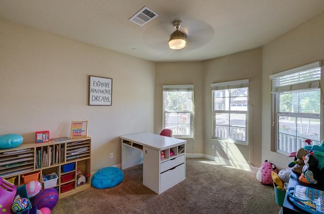 3118 Poe Avenue, Clovis, CA 93619