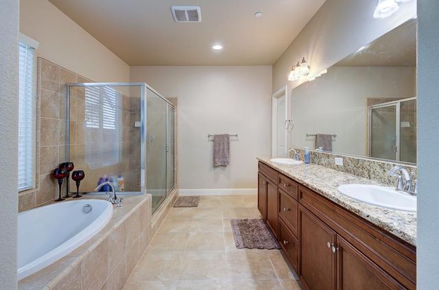 3118 Poe Avenue, Clovis, CA 93619