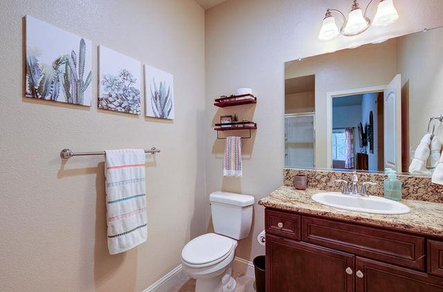 3118 Poe Avenue, Clovis, CA 93619