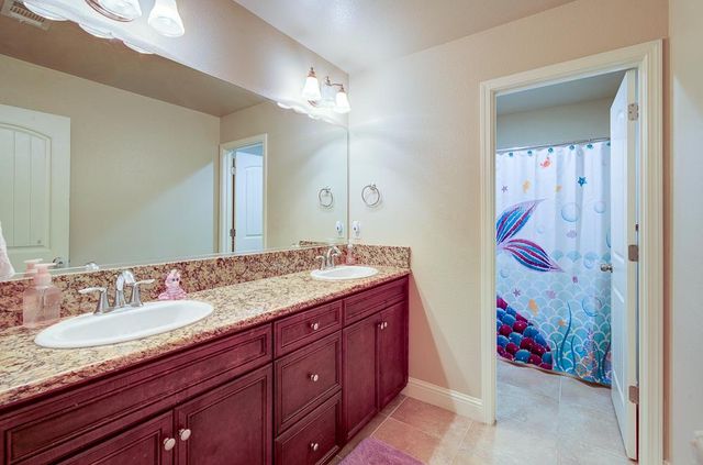 3118 Poe Avenue, Clovis, CA 93619