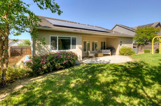 3118 Poe Avenue, Clovis, CA 93619
