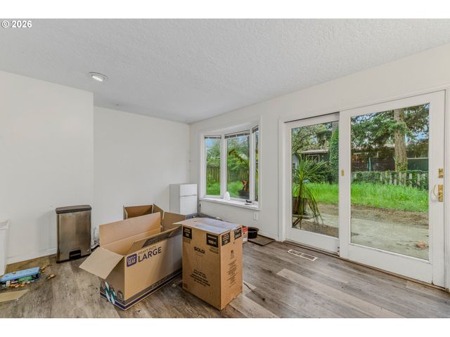 1025 Ne 176TH Ave, Portland, OR 97230