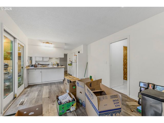 1025 Ne 176TH Ave, Portland, OR 97230