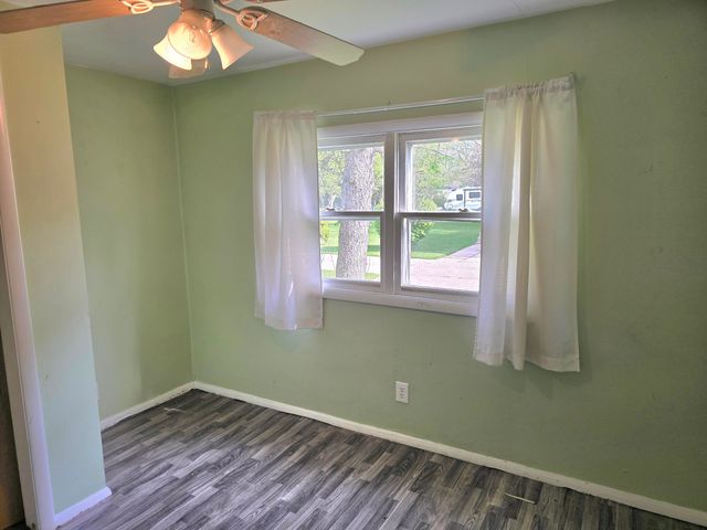 6862 NE Suburban Drive, Michigan City, IN 46360