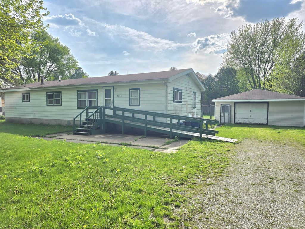 6862 NE Suburban Drive, Michigan City, IN 46360
