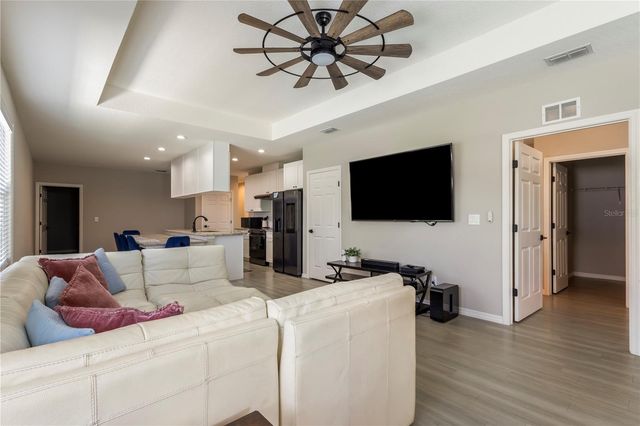 305 W 9TH STREET, Lakeland, FL 33805