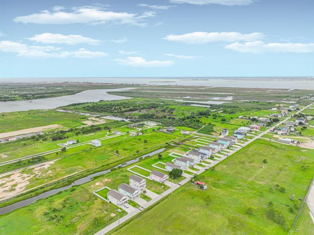 2515 103rd Street, Galveston, TX 77554