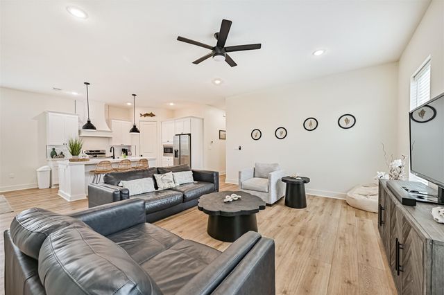 2515 103rd Street, Galveston, TX 77554