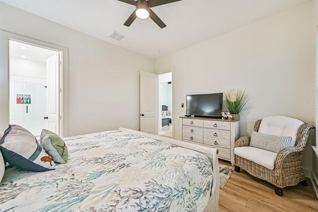 2515 103rd Street, Galveston, TX 77554