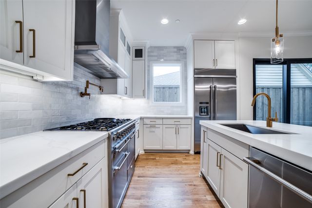 4403 Glenwick Lane, University Park, TX 75205