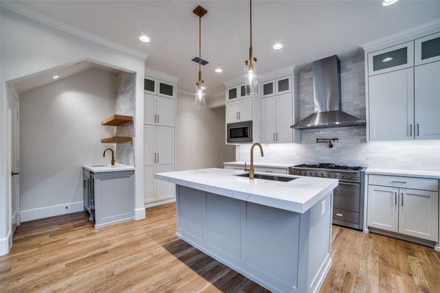 4403 Glenwick Lane, University Park, TX 75205