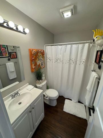 3533 Voyager, San Diego, CA 92130