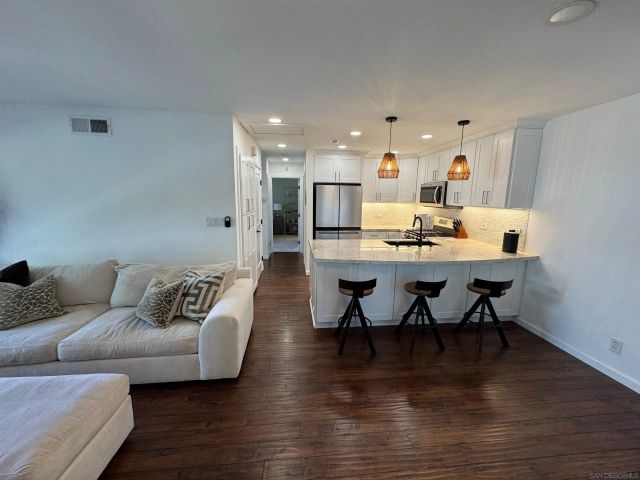 3533 Voyager, San Diego, CA 92130