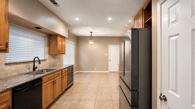 5727 Malcomboro Drive, Houston, TX 77041