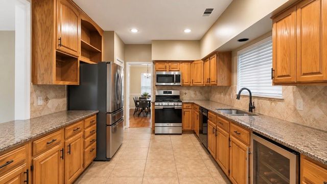 5727 Malcomboro Drive, Houston, TX 77041
