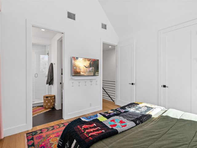 512 Sacramento DR A, Austin, TX 78704