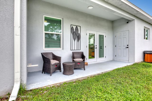 910 Windmill Street SE, Palm Bay, FL 32909