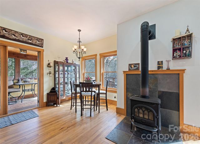 553 River Bend Drive, Mars Hill, NC 28754