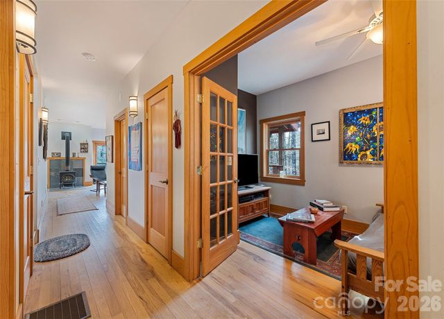 553 River Bend Drive, Mars Hill, NC 28754