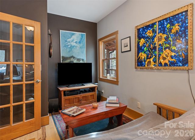 553 River Bend Drive, Mars Hill, NC 28754