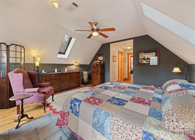 553 River Bend Drive, Mars Hill, NC 28754