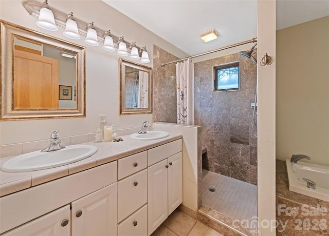 553 River Bend Drive, Mars Hill, NC 28754