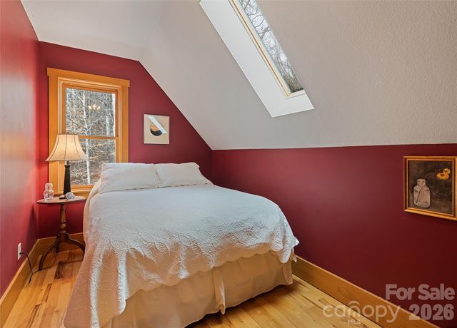 553 River Bend Drive, Mars Hill, NC 28754