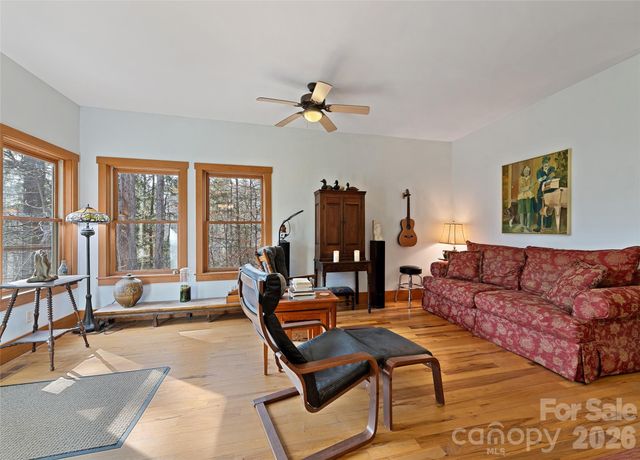 553 River Bend Drive, Mars Hill, NC 28754