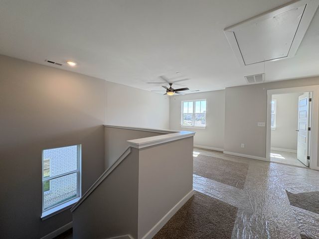 228 Hudson Dr, Gallatin, TN 37066