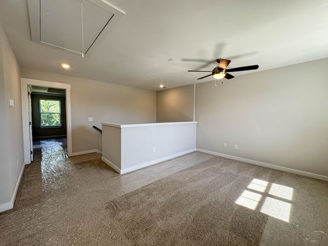 228 Hudson Dr, Gallatin, TN 37066