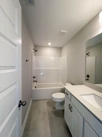 228 Hudson Dr, Gallatin, TN 37066